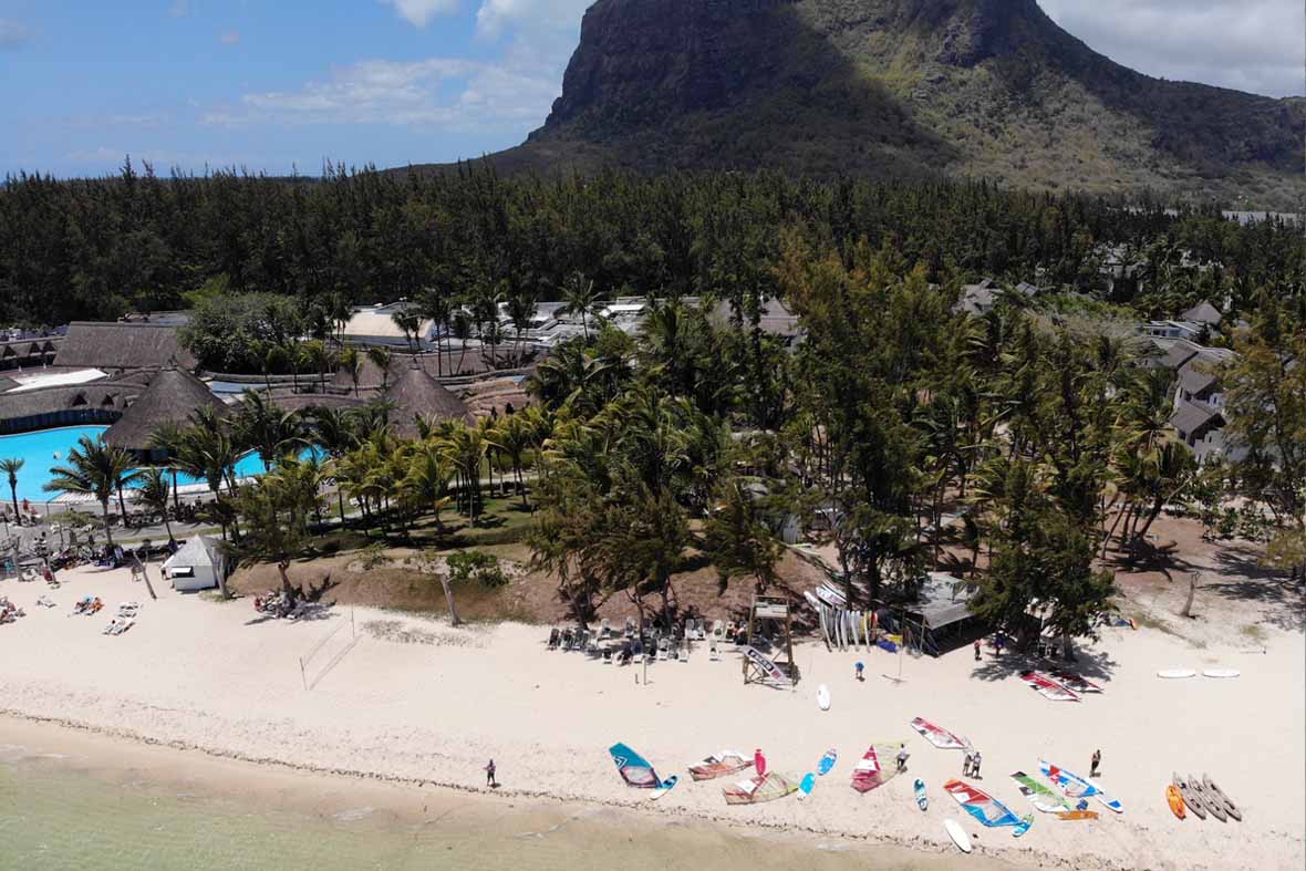 ION CLUB Mauritius Le Morne Wingfoiling Center