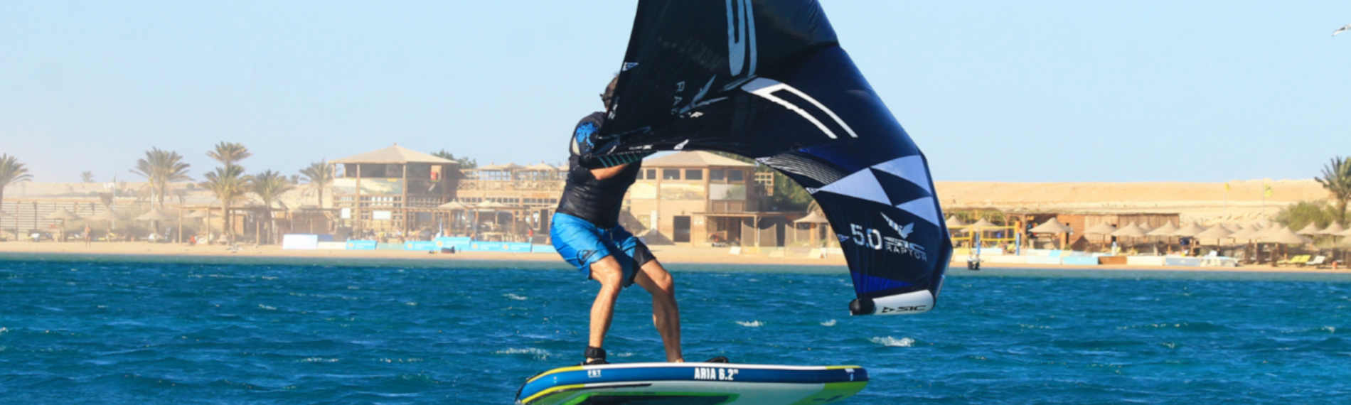 Soma Bay - 7 bft Kitehouse - wingfoilen