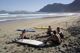 Lanzarote Wellenreiten im Surfcamp auf den Kanarischen Inseln
