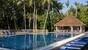 Ari-Atoll - Vilamendhoo, Pool mit Bar