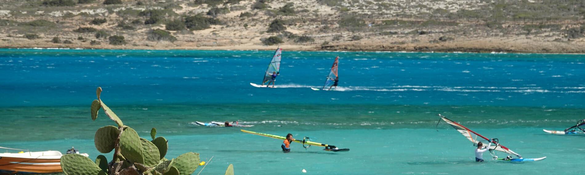 Header Karpathos Meltemi Windsurfing Chicken Bay.