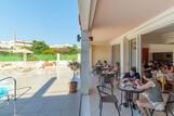 Kreta, Hotel Hiona Holiday, Frühstücksbereich mit Terrasse