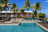 Little Cayman - Little Cayman Beach Resort, Pool & Hotelgebäude