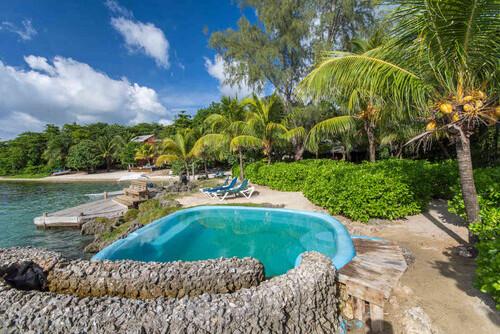 Bay Islands - Las Rocas Resort and Dive Center