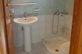 Lefkada - Villa Angela, Apartement 3 Schlafzimmer, Bad mit Dusche und WC