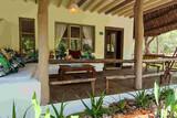 Kenia - Temple Point Resort - Boutique Gartenzimmer - Terrasse