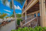 Belizean Nirvana - Haupthaus - Standard Beach Suiten