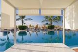 Fuerteventura - H10 Playa Esmeralda, Lounge Betten am Pool