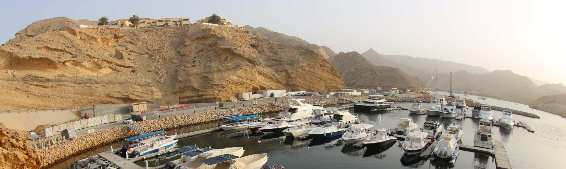 Oman - Extra Divers Qantab - Hafen - Header