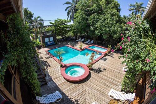 Bay Islands - Mango Inn