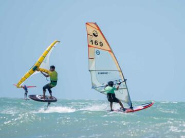 Jericoacoara - Club Ventos - Wingfoilen und Windsurfen