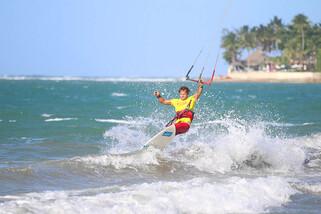 Cabarete - Kitecity, Wave Action