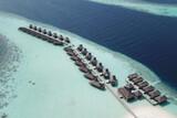 Ari-Atoll - Vilamendhoo, Drohnenaufnahme Wasser-Villas 2