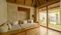 Indonesien - Nordsulawesi - Bangka - Coral Eye - Beachfront Pool Villa - Wohnbereich