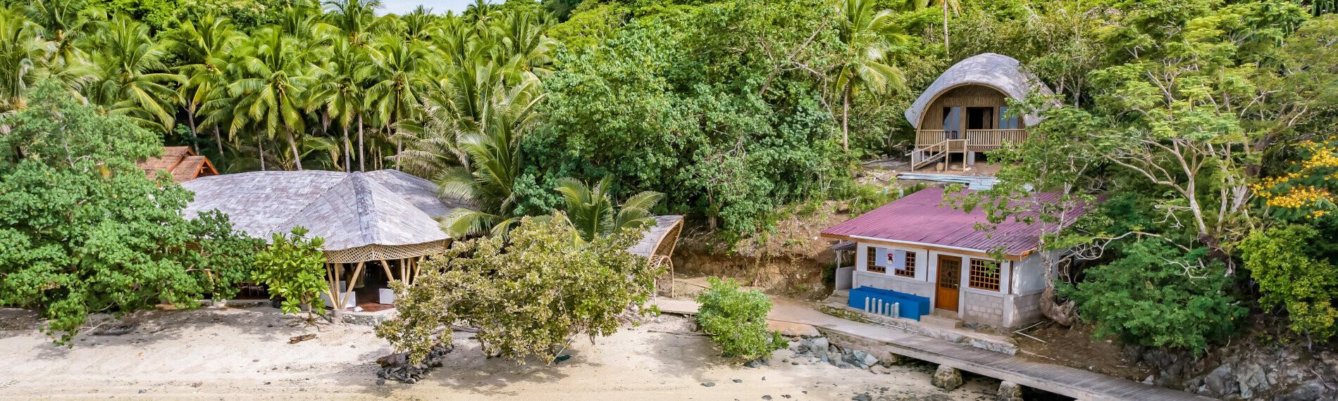 Molukken - Nabucco's Spice Island  Resort, Tauchbasis