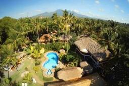 Pura Vida Beach & Dive Resort