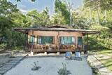 Nordsulawesi - Murex Bangka Resort, Oceanfront Cottage Duplex (Zimmerbeispiel)