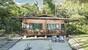 Nordsulawesi - Murex Bangka Resort, Oceanfront Cottage Duplex (Zimmerbeispiel)