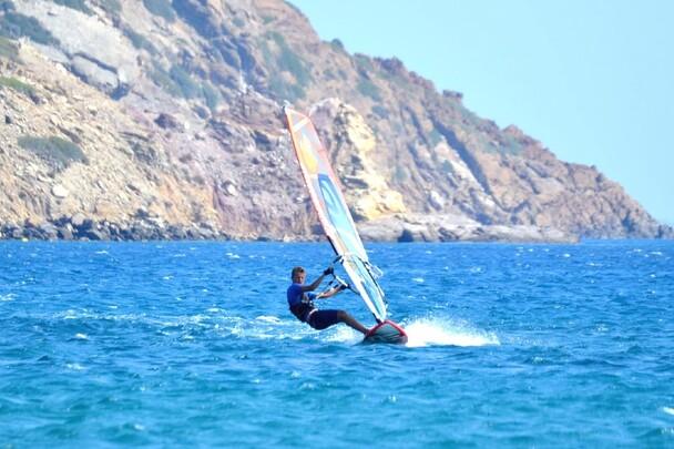 Kreta Freak Windsurf Station, Surf Action