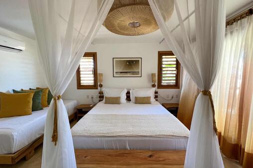 Zimmer Paradise Deck