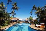 Negros - Pura Vida, Pool