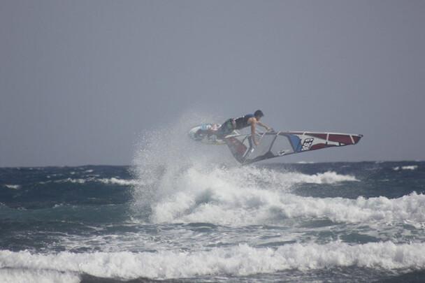 Teneriffa, El Medano, Surfcenter Playa Sur, Jump