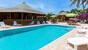 Tobago - Shepherd`s Inn, Pool mit Liegen