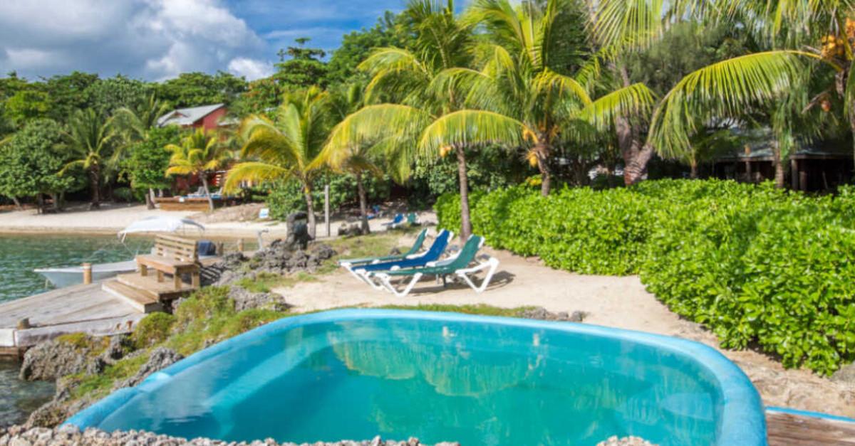 Honduras - Bay Islands - Roatan - Las Rocas Resort and Dive Center ...