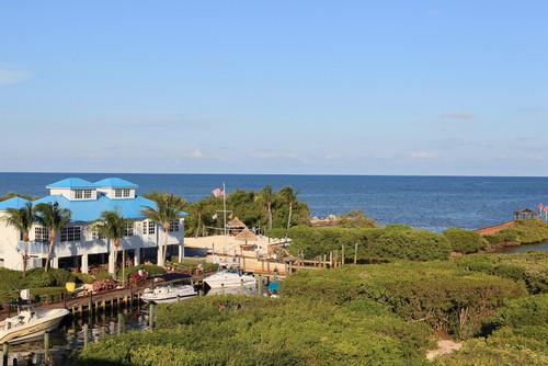 Florida - Ocean Pointe Suites