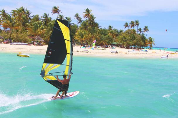 Tobago Radical Sports, Windsurfing Beach